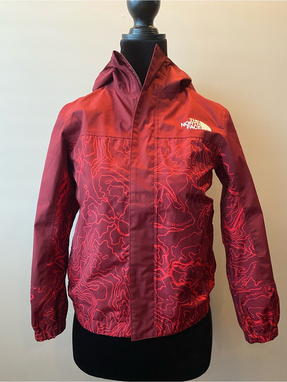 The North Face unisex kids Maroon and Red Topographic Shell Jacket